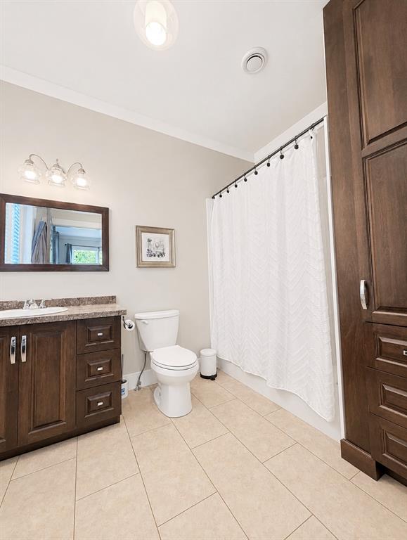 8 BEACH PATH, DEEP BIGHT, Newfoundland, Canada A0E 2A0, ,4 BathroomsBathrooms,Residential,For Sale,BEACH PATH,6310