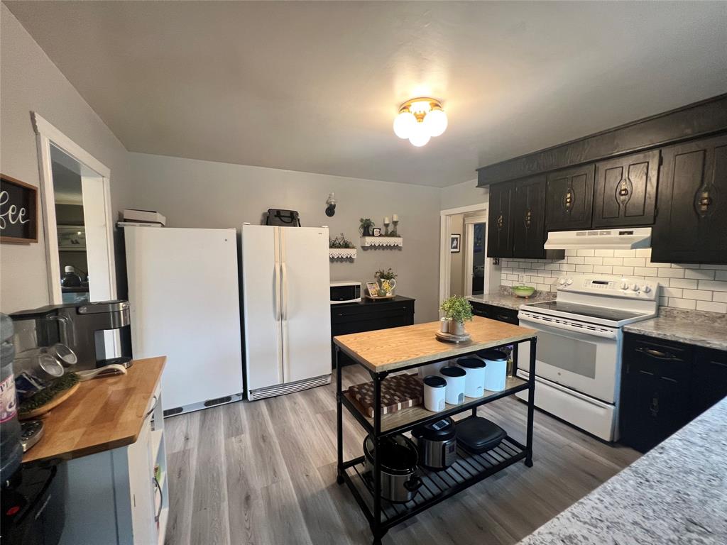 109 CONCEPTION BAY HIGHWAY, CLARKE'S BEACH, Newfoundland, Canada A0A 1W0, ,1 BathroomBathrooms,Mixed,For Sale,CONCEPTION BAY HIGHWAY,6312