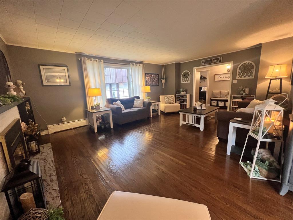 109 CONCEPTION BAY HIGHWAY, CLARKE'S BEACH, Newfoundland, Canada A0A 1W0, ,1 BathroomBathrooms,Mixed,For Sale,CONCEPTION BAY HIGHWAY,6312