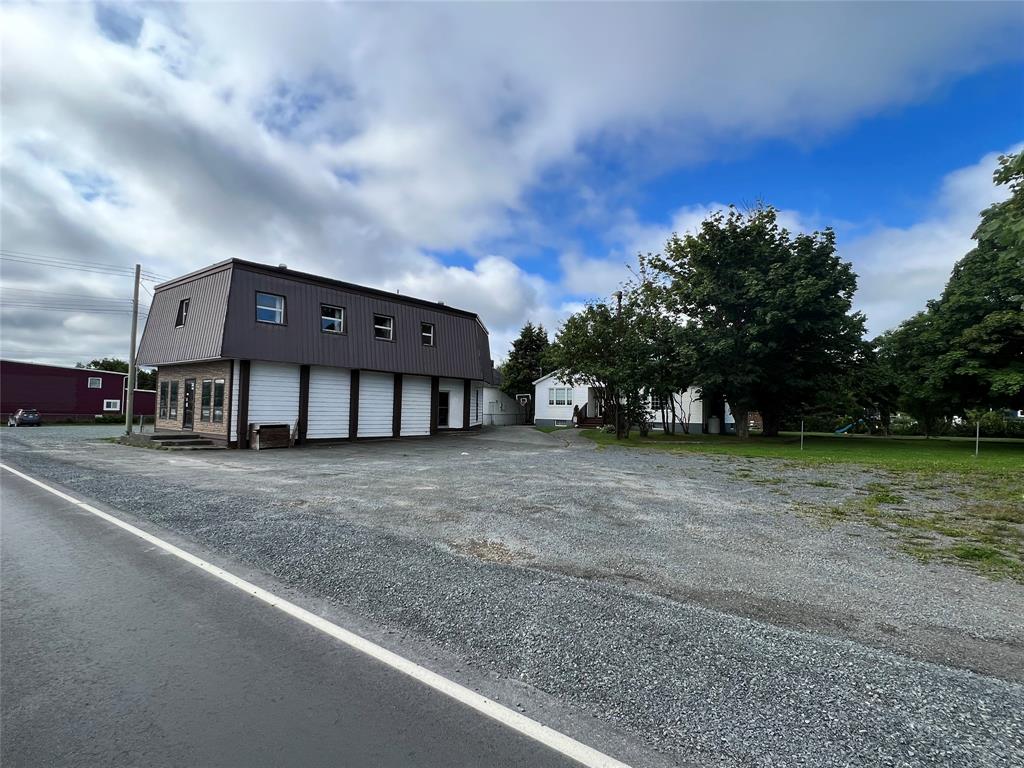 109 CONCEPTION BAY HIGHWAY, CLARKE'S BEACH, Newfoundland, Canada A0A 1W0, ,1 BathroomBathrooms,Mixed,For Sale,CONCEPTION BAY HIGHWAY,6312