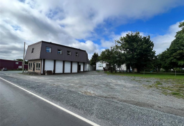 109 CONCEPTION BAY HIGHWAY, CLARKE'S BEACH, Newfoundland, Canada A0A 1W0, ,1 BathroomBathrooms,Mixed,For Sale,CONCEPTION BAY HIGHWAY,6312