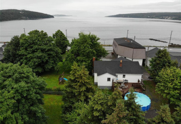 109 CONCEPTION BAY HIGHWAY, CLARKE'S BEACH, Newfoundland, Canada A0A 1W0, ,1 BathroomBathrooms,Mixed,For Sale,CONCEPTION BAY HIGHWAY,6312