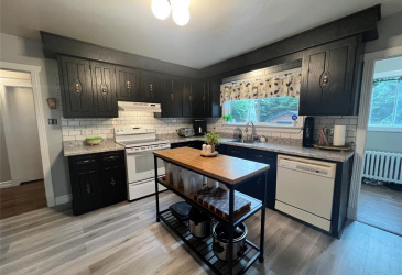 109 CONCEPTION BAY HIGHWAY, CLARKE'S BEACH, Newfoundland, Canada A0A 1W0, ,1 BathroomBathrooms,Mixed,For Sale,CONCEPTION BAY HIGHWAY,6312