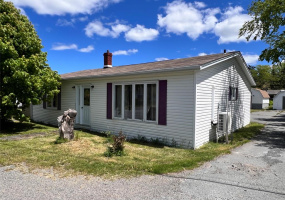 1 TURKSWATER ROAD, MAKINSONS, Newfoundland, Canada A0A 1X0, ,1 BathroomBathrooms,Residential,For Sale,TURKSWATER ROAD,6318