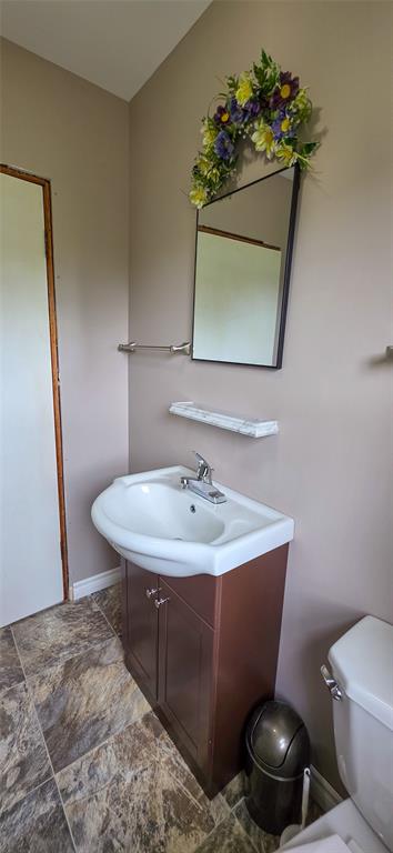 133 MAIN ROAD, LEWIN'S COVE, Newfoundland, Canada A0E 2M0, ,1 BathroomBathrooms,Residential,Reduced,MAIN ROAD,6320