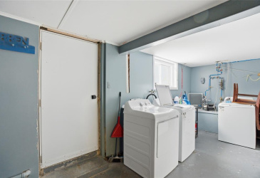 214-216 CRESTON BOULEVARD, MARYSTOWN, Newfoundland, Canada A0E 1K0, ,2 BathroomsBathrooms,Residential,For Sale,CRESTON BOULEVARD,6322