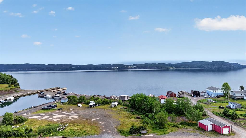 3 ELI IVANY ROAD, PETLEY, Newfoundland, Canada A5A 3A1, ,1 BathroomBathrooms,Residential,For Sale,ELI IVANY ROAD,6323