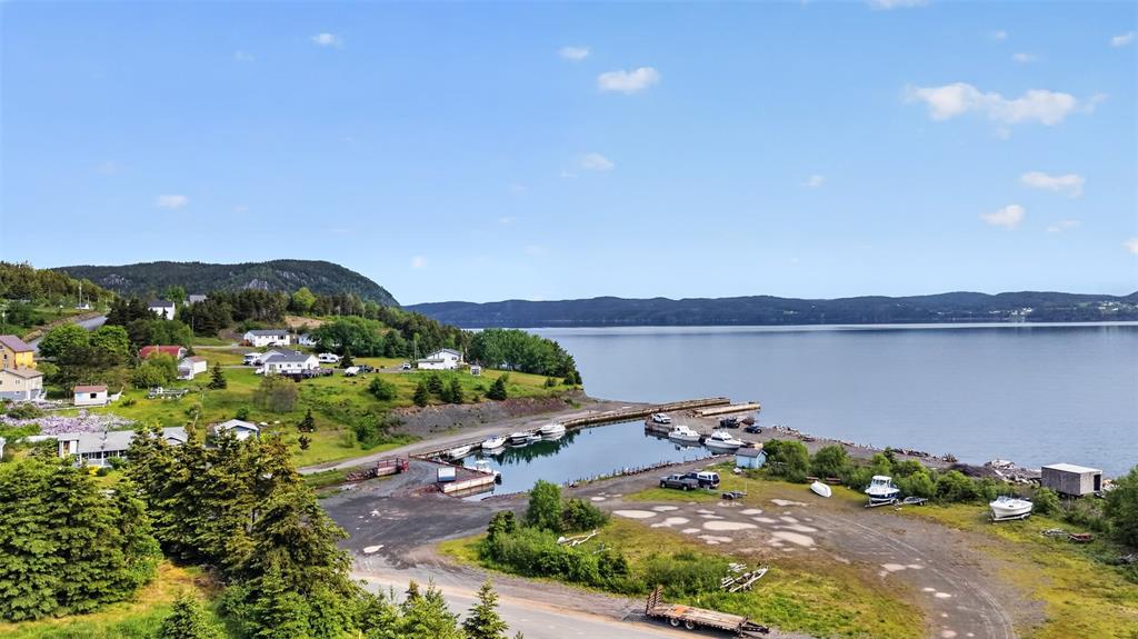 3 ELI IVANY ROAD, PETLEY, Newfoundland, Canada A5A 3A1, ,1 BathroomBathrooms,Residential,For Sale,ELI IVANY ROAD,6323