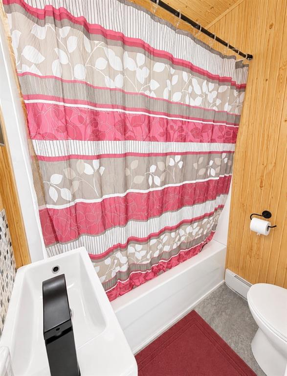 3 MAIN ROAD, TROUTY, Newfoundland, Canada A0L 1T0, ,2 BathroomsBathrooms,Residential,For Sale,MAIN ROAD,6326