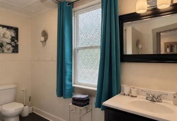 121 MEMORIAL DRIVE, CLARENVILLE, Newfoundland, Canada A5A 1P7, ,2 BathroomsBathrooms,Residential,For Sale,MEMORIAL DRIVE,6328 121 MEMORIAL DRIVE, CLARENVILLE, Newfoundland, Canada A5A 1P7, ,2 BathroomsBathrooms,Residential,For Sale,MEMORIAL DRIVE,6328