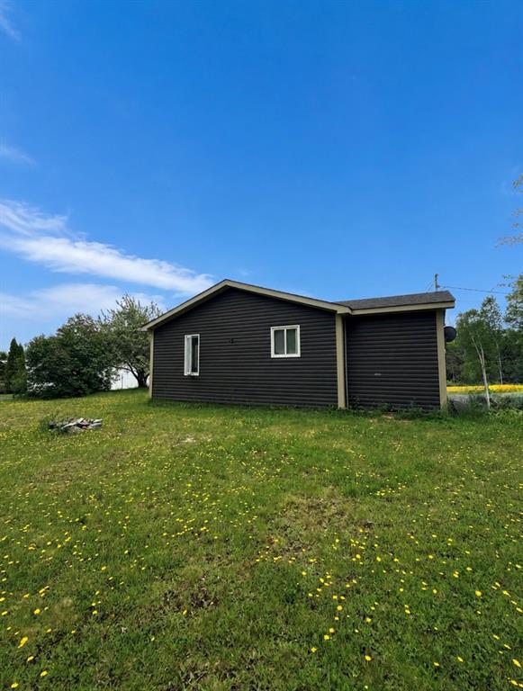6 HOBBS ROAD, PORT BLANDFORD, Newfoundland, Canada A0C 2G0, ,1 BathroomBathrooms,Residential,For Sale,HOBBS ROAD,6331