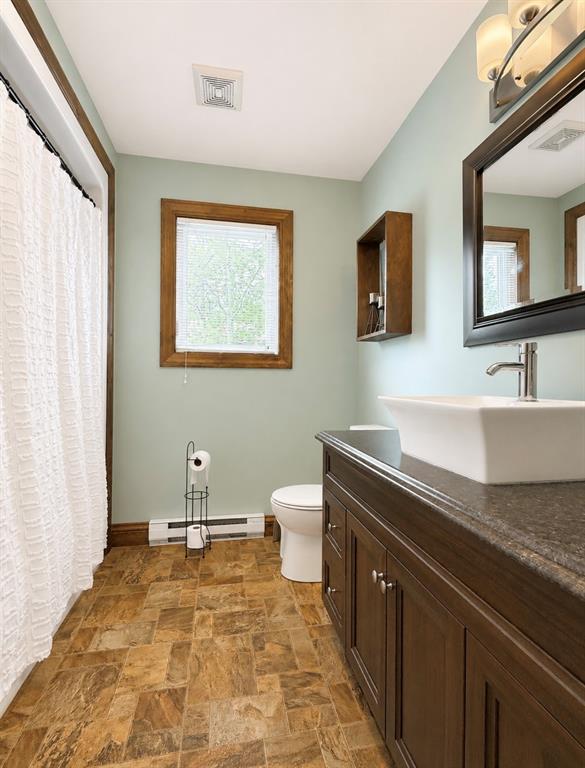 6 HOBBS ROAD, PORT BLANDFORD, Newfoundland, Canada A0C 2G0, ,1 BathroomBathrooms,Residential,For Sale,HOBBS ROAD,6331