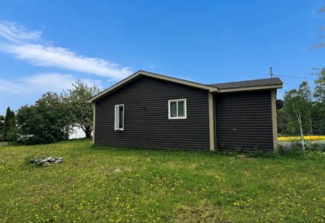 6 HOBBS ROAD, PORT BLANDFORD, Newfoundland, Canada A0C 2G0, ,1 BathroomBathrooms,Residential,For Sale,HOBBS ROAD,6331