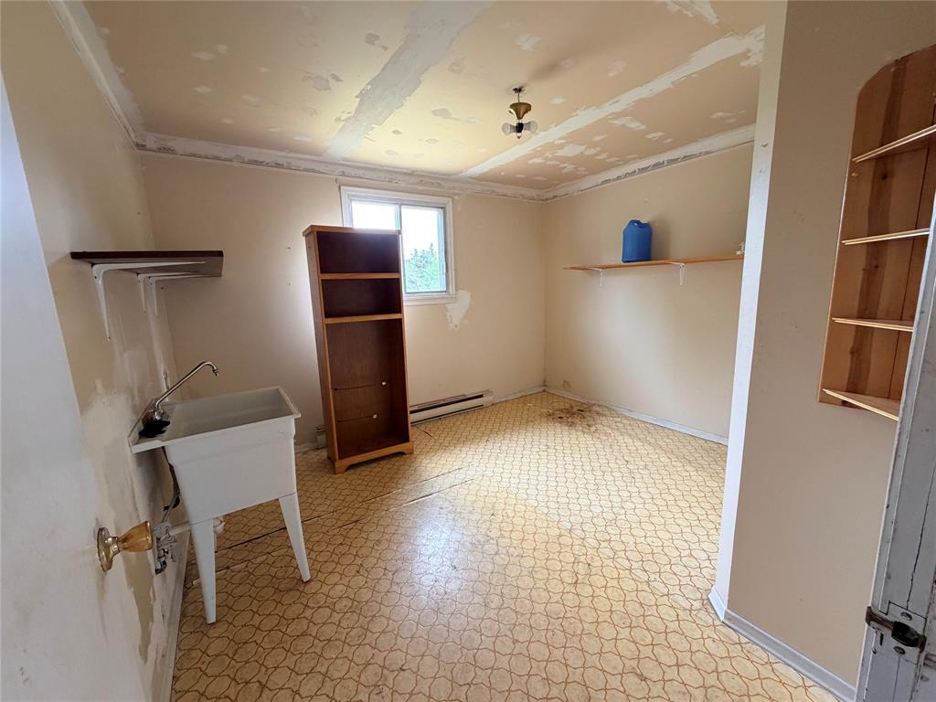 342 CONCEPTION BAY HIGHWAY, AVONDALE, Newfoundland, Canada A0A1B0, ,1 BathroomBathrooms,Residential,For Sale,CONCEPTION BAY HIGHWAY,6332