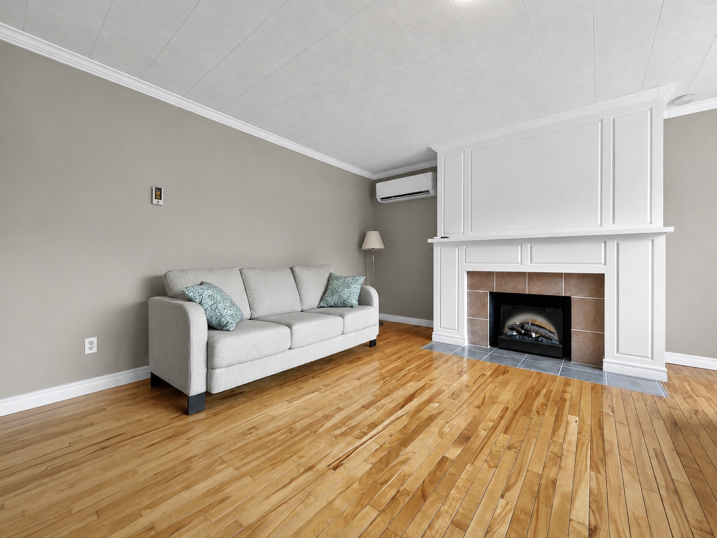 229 MARINE DRIVE, CLARENVILLE, Newfoundland, Canada A5A 1M8, ,1 BathroomBathrooms,Residential,For Sale,MARINE DRIVE,6335