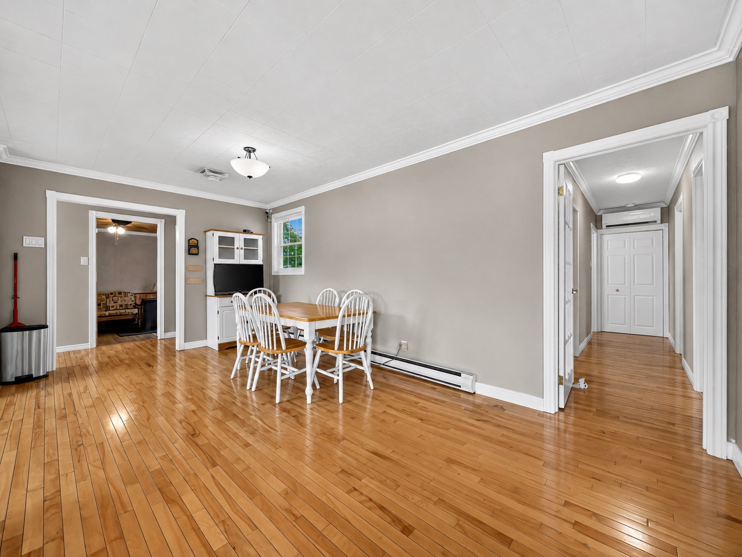 229 MARINE DRIVE, CLARENVILLE, Newfoundland, Canada A5A 1M8, ,1 BathroomBathrooms,Residential,For Sale,MARINE DRIVE,6335