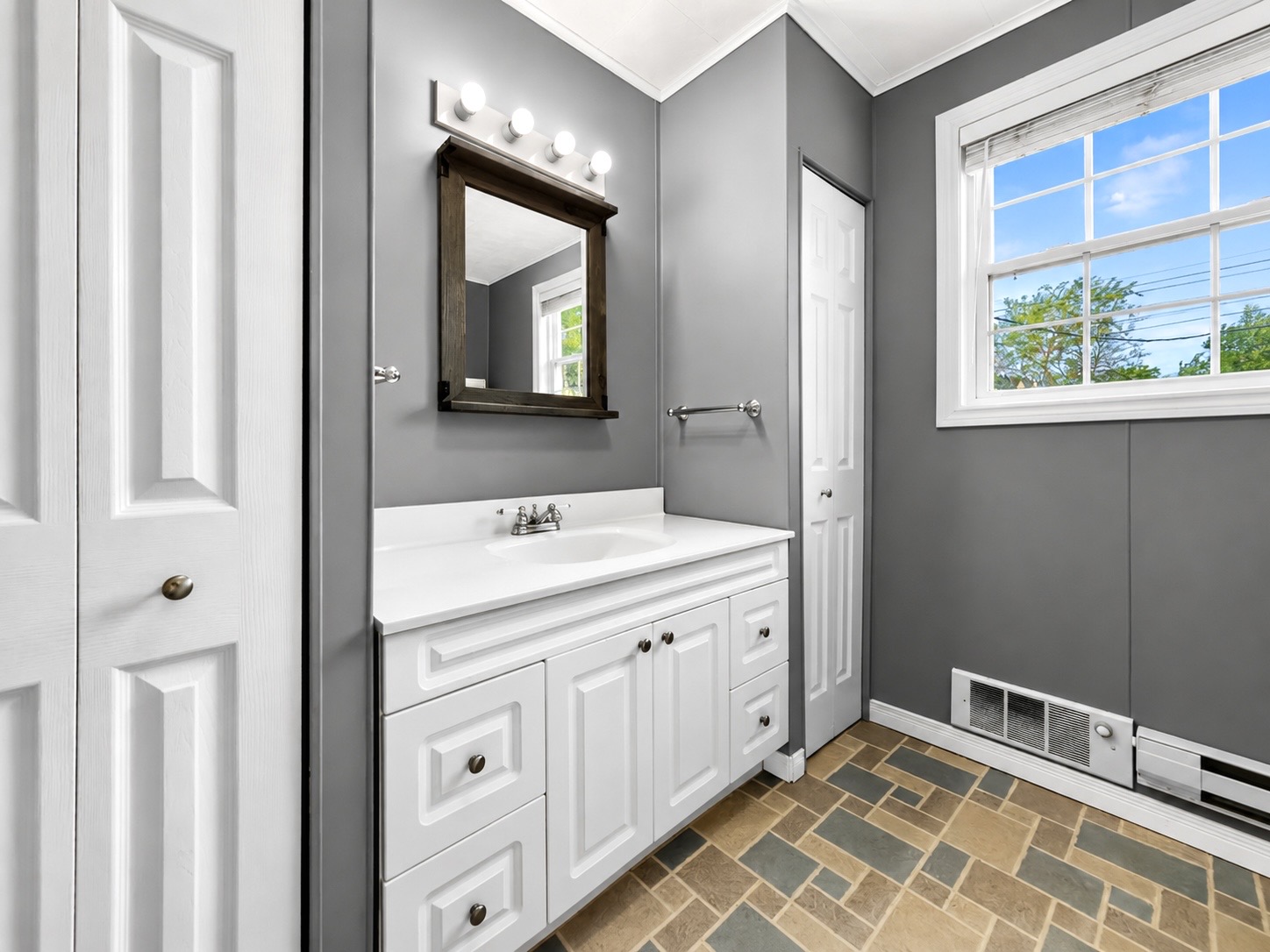 229 MARINE DRIVE, CLARENVILLE, Newfoundland, Canada A5A 1M8, ,1 BathroomBathrooms,Residential,For Sale,MARINE DRIVE,6335
