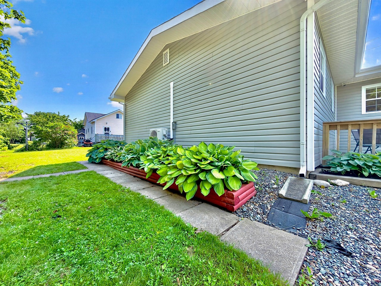 229 MARINE DRIVE, CLARENVILLE, Newfoundland, Canada A5A 1M8, ,1 BathroomBathrooms,Residential,For Sale,MARINE DRIVE,6335