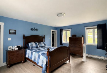 11 MUNICIPAL SQUARE, CLARENVILLE, Newfoundland, Canada A5A 1T4, ,2 BathroomsBathrooms,Residential,For Sale,MUNICIPAL SQUARE,6337