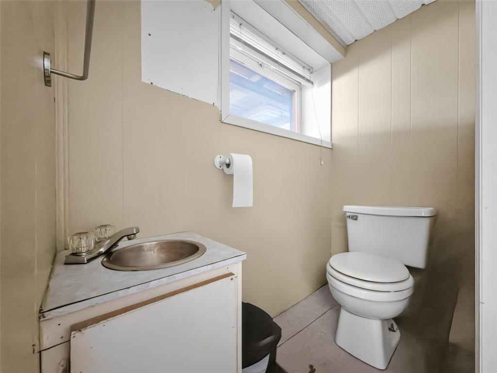 806 RANDOM ISLAND ROAD, ELLIOTT'S COVE, Newfoundland, Canada A5A 3A1, ,1 BathroomBathrooms,Residential,For Sale,RANDOM ISLAND ROAD,6341