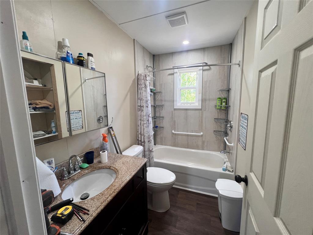 5 MERCERS ROAD, BAY ROBERTS, Newfoundland, Canada A0A 3V0, ,0,Residential,For Sale,MERCERS ROAD,6343