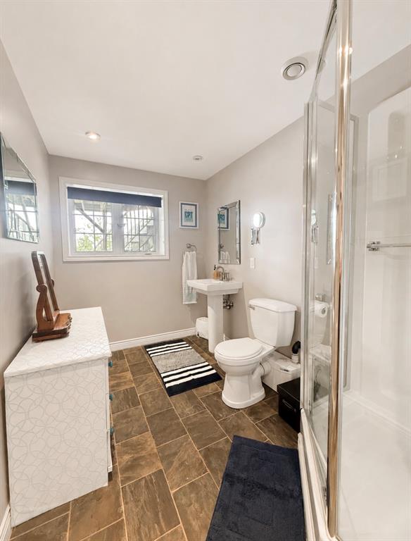16 JEAN D'ARC PLACE, CLARENVILLE, Newfoundland, Canada A5A 1J4, ,3 BathroomsBathrooms,Residential,Sale Pending,JEAN D'ARC PLACE,6345