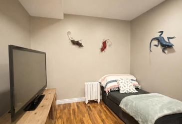 16 JEAN D'ARC PLACE, CLARENVILLE, Newfoundland, Canada A5A 1J4, ,3 BathroomsBathrooms,Residential,Sale Pending,JEAN D'ARC PLACE,6345