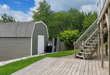 16 JEAN D'ARC PLACE, CLARENVILLE, Newfoundland, Canada A5A 1J4, ,3 BathroomsBathrooms,Residential,Sale Pending,JEAN D'ARC PLACE,6345