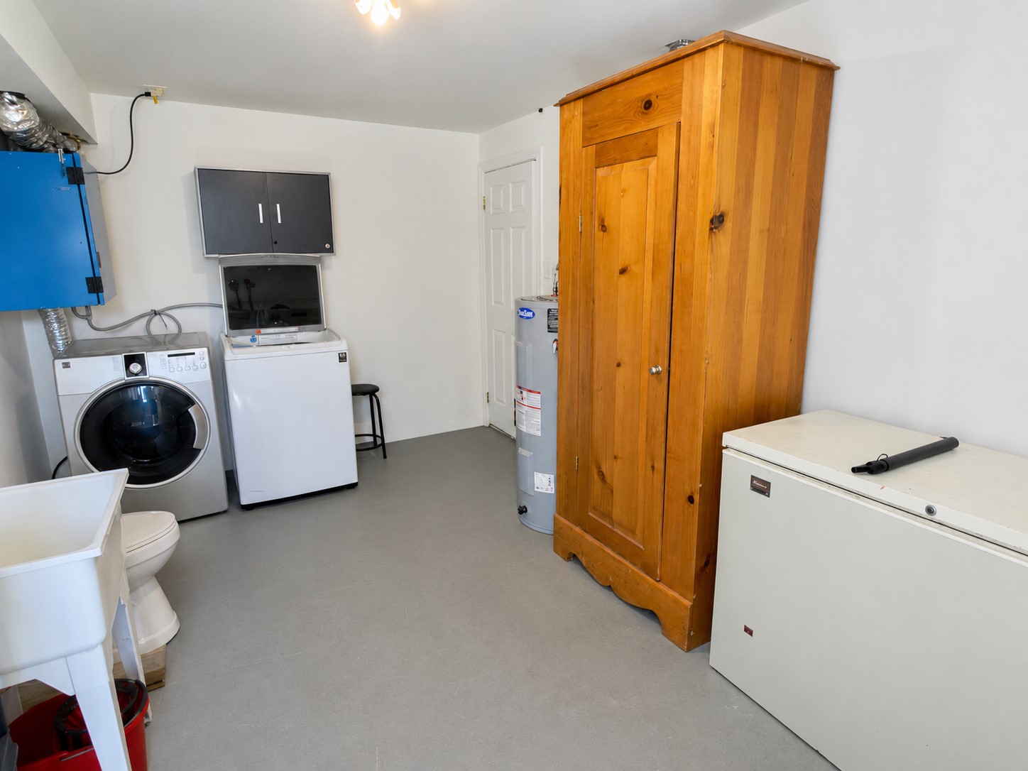 29 ADAMS PLACE, CLARENVILLE, Newfoundland, Canada A5A 4A1, ,2 BathroomsBathrooms,Residential,Sale Pending,ADAMS PLACE,6351