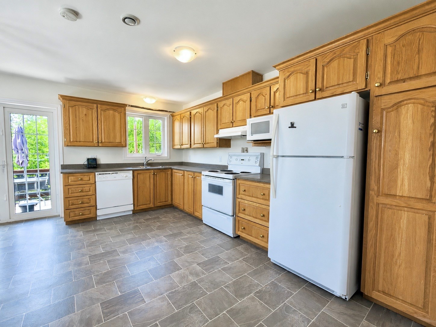 29 ADAMS PLACE, CLARENVILLE, Newfoundland, Canada A5A 4A1, ,2 BathroomsBathrooms,Residential,Sale Pending,ADAMS PLACE,6351