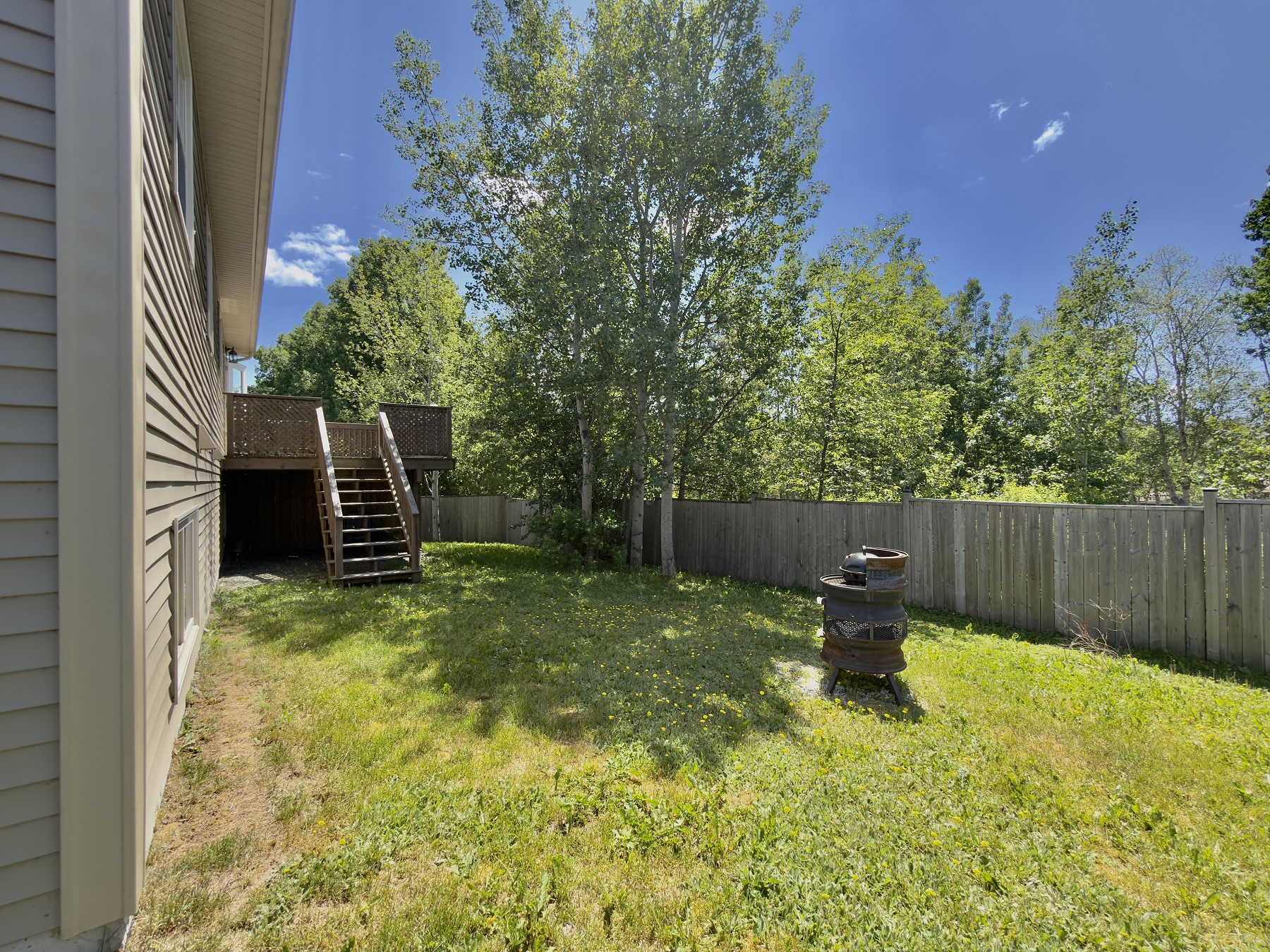 11 BARNES ROAD, CLARENVILLE, Newfoundland, Canada A5A 3A0, ,0,Residential,For Sale,BARNES ROAD,6352