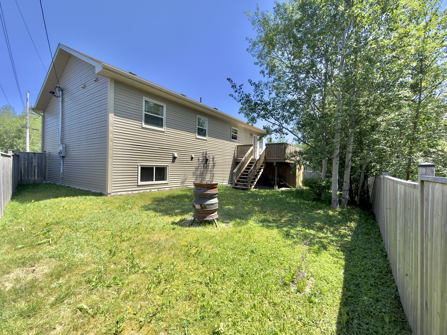 11 BARNES ROAD, CLARENVILLE, Newfoundland, Canada A5A 3A0, ,0,Residential,For Sale,BARNES ROAD,6352