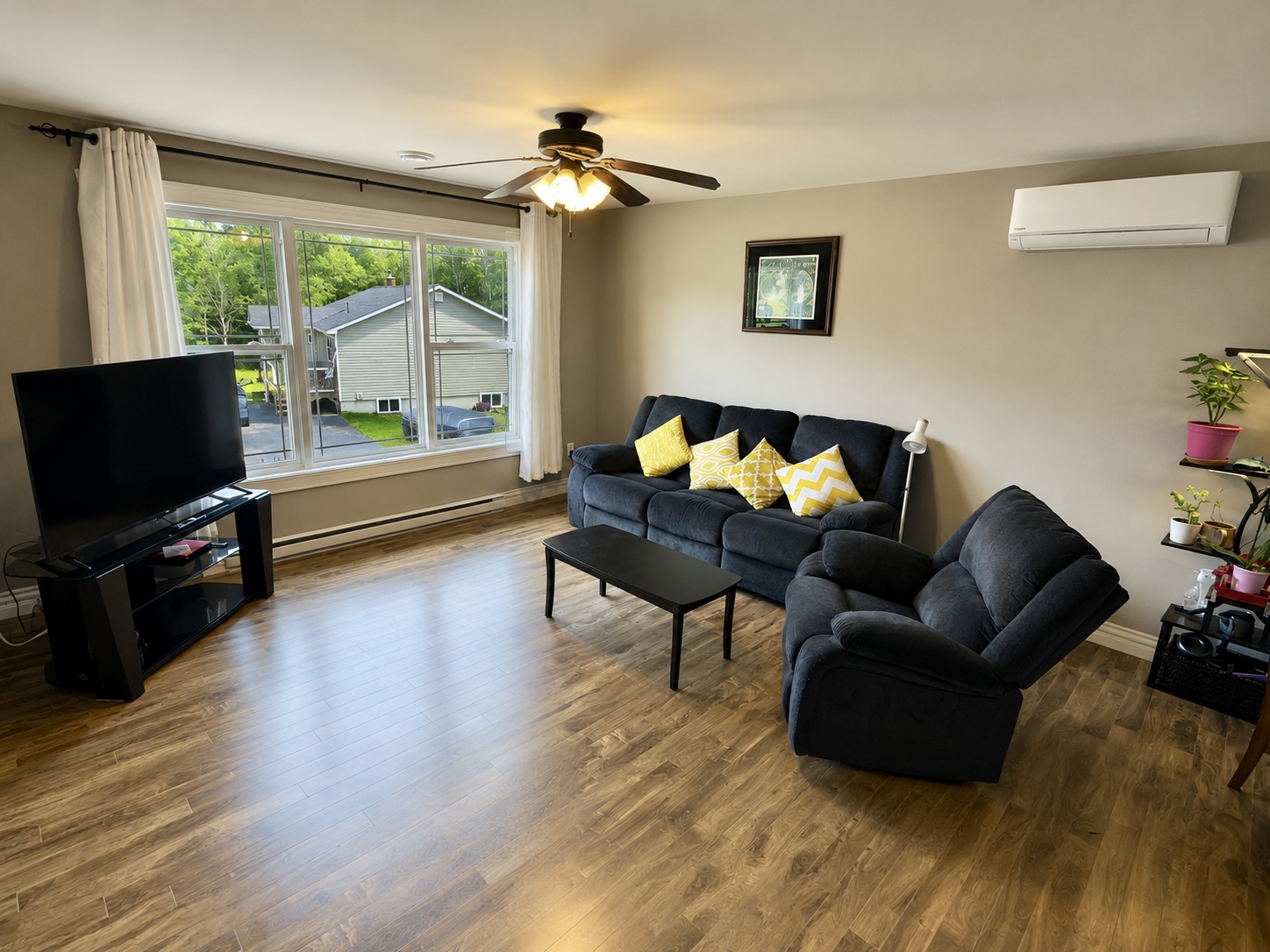 11 BARNES ROAD, CLARENVILLE, Newfoundland, Canada A5A 3A0, ,0,Residential,For Sale,BARNES ROAD,6352