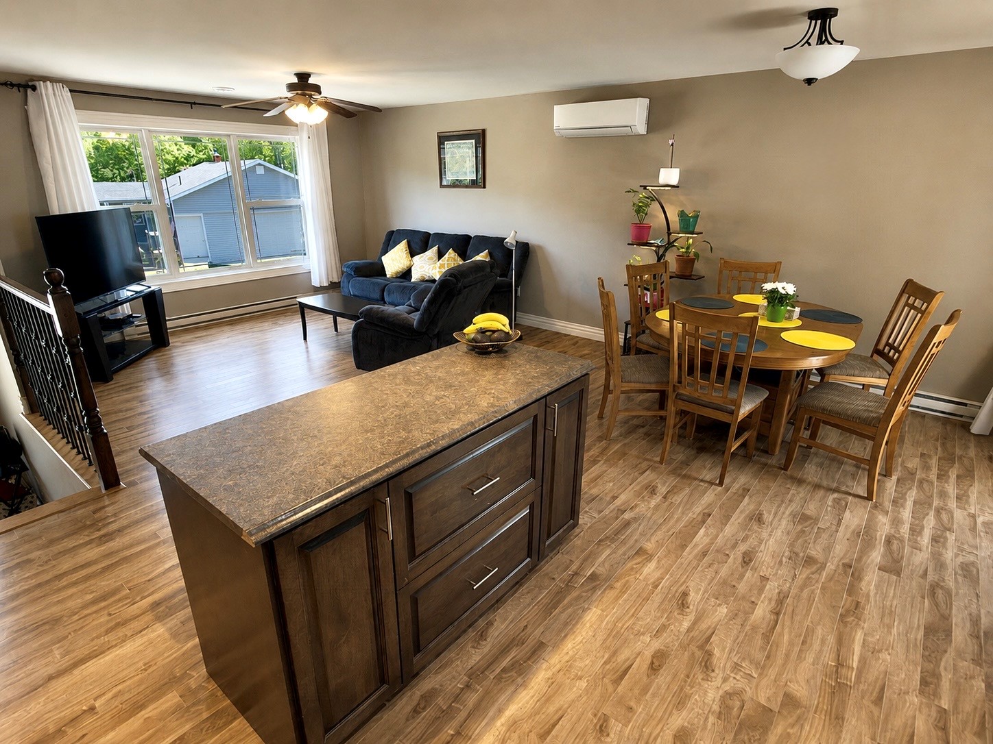 11 BARNES ROAD, CLARENVILLE, Newfoundland, Canada A5A 3A0, ,0,Residential,For Sale,BARNES ROAD,6352