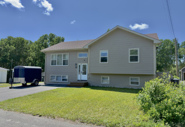 11 BARNES ROAD, CLARENVILLE, Newfoundland, Canada A5A 3A0, ,0,Residential,For Sale,BARNES ROAD,6352 11 BARNES ROAD, CLARENVILLE, Newfoundland, Canada A5A 3A0, ,0,Residential,For Sale,BARNES ROAD,6352