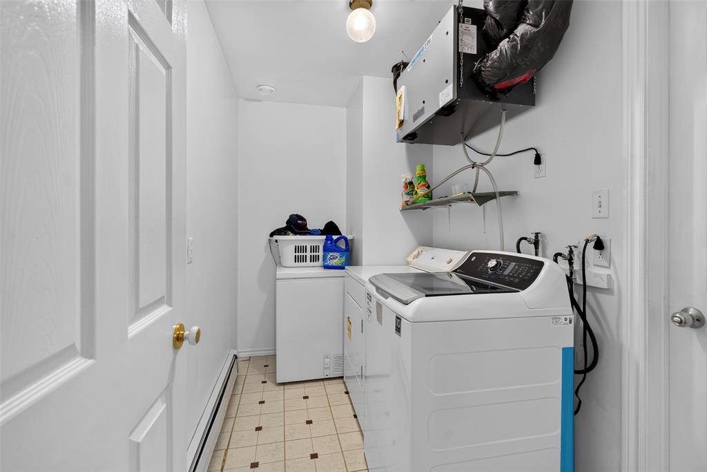 21-23 BOYD AVENUE, CLARKE'S BEACH, Newfoundland, Canada A0A 1W0, ,2 BathroomsBathrooms,Residential,For Sale,BOYD AVENUE,6354
