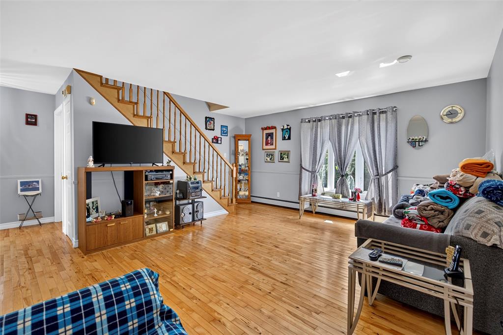 21-23 BOYD AVENUE, CLARKE'S BEACH, Newfoundland, Canada A0A 1W0, ,2 BathroomsBathrooms,Residential,For Sale,BOYD AVENUE,6354