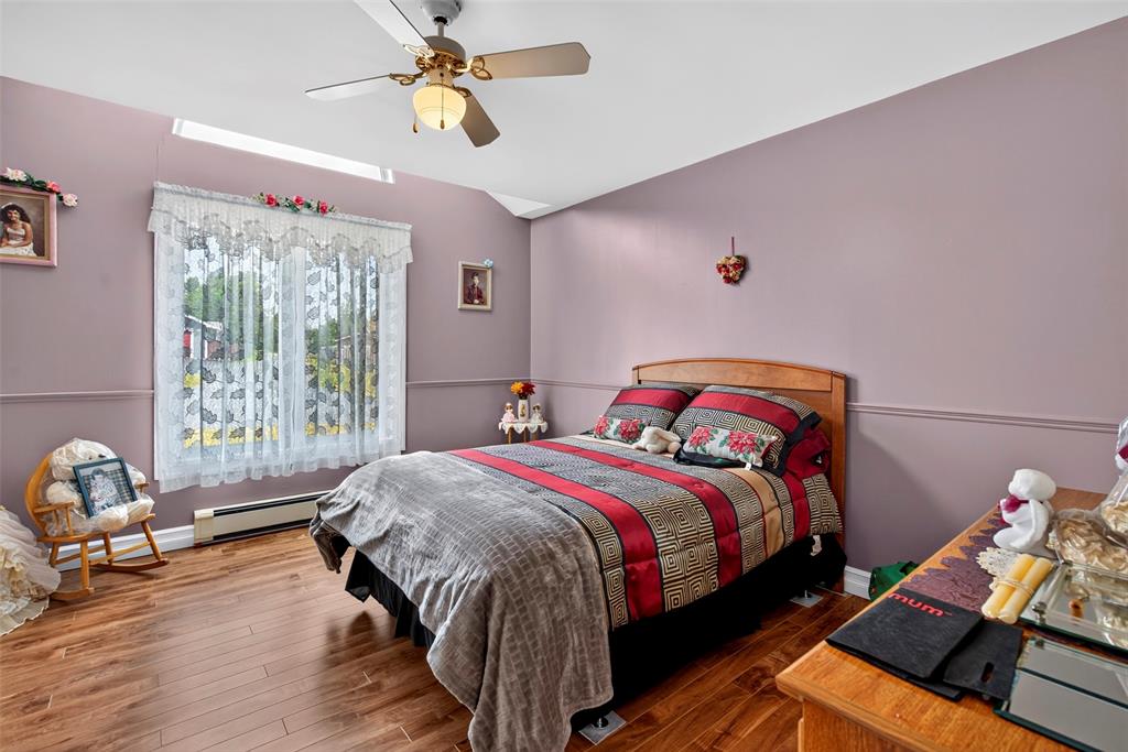 21-23 BOYD AVENUE, CLARKE'S BEACH, Newfoundland, Canada A0A 1W0, ,2 BathroomsBathrooms,Residential,For Sale,BOYD AVENUE,6354