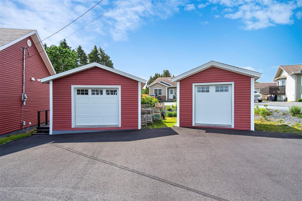 21-23 BOYD AVENUE, CLARKE'S BEACH, Newfoundland, Canada A0A 1W0, ,2 BathroomsBathrooms,Residential,For Sale,BOYD AVENUE,6354