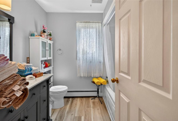 21-23 BOYD AVENUE, CLARKE'S BEACH, Newfoundland, Canada A0A 1W0, ,2 BathroomsBathrooms,Residential,For Sale,BOYD AVENUE,6354 21-23 BOYD AVENUE, CLARKE'S BEACH, Newfoundland, Canada A0A 1W0, ,2 BathroomsBathrooms,Residential,For Sale,BOYD AVENUE,6354