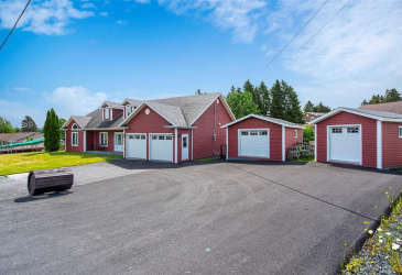 21-23 BOYD AVENUE, CLARKE'S BEACH, Newfoundland, Canada A0A 1W0, ,2 BathroomsBathrooms,Residential,For Sale,BOYD AVENUE,6354 21-23 BOYD AVENUE, CLARKE'S BEACH, Newfoundland, Canada A0A 1W0, ,2 BathroomsBathrooms,Residential,For Sale,BOYD AVENUE,6354