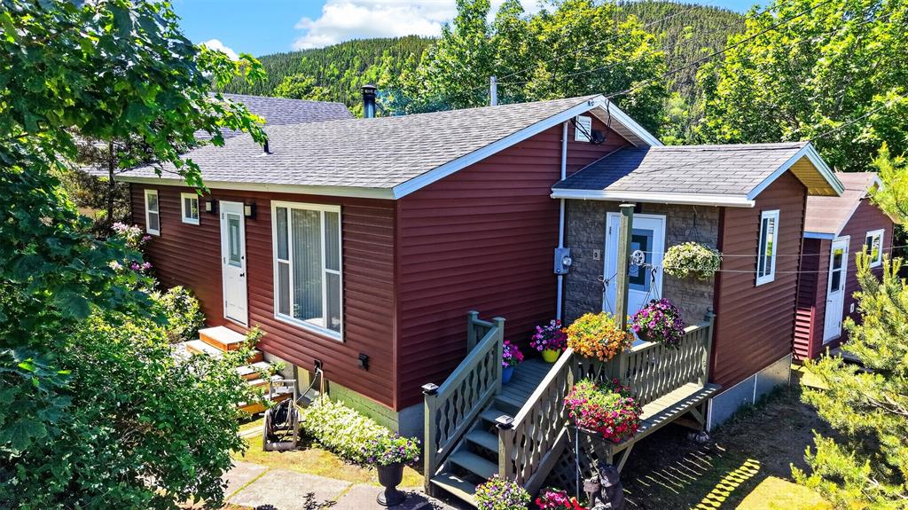 38 MAIN STREET, HICKMAN'S HARBOUR, Newfoundland, Canada A0C 1P0, ,1 BathroomBathrooms,Residential,For Sale,MAIN STREET,6355