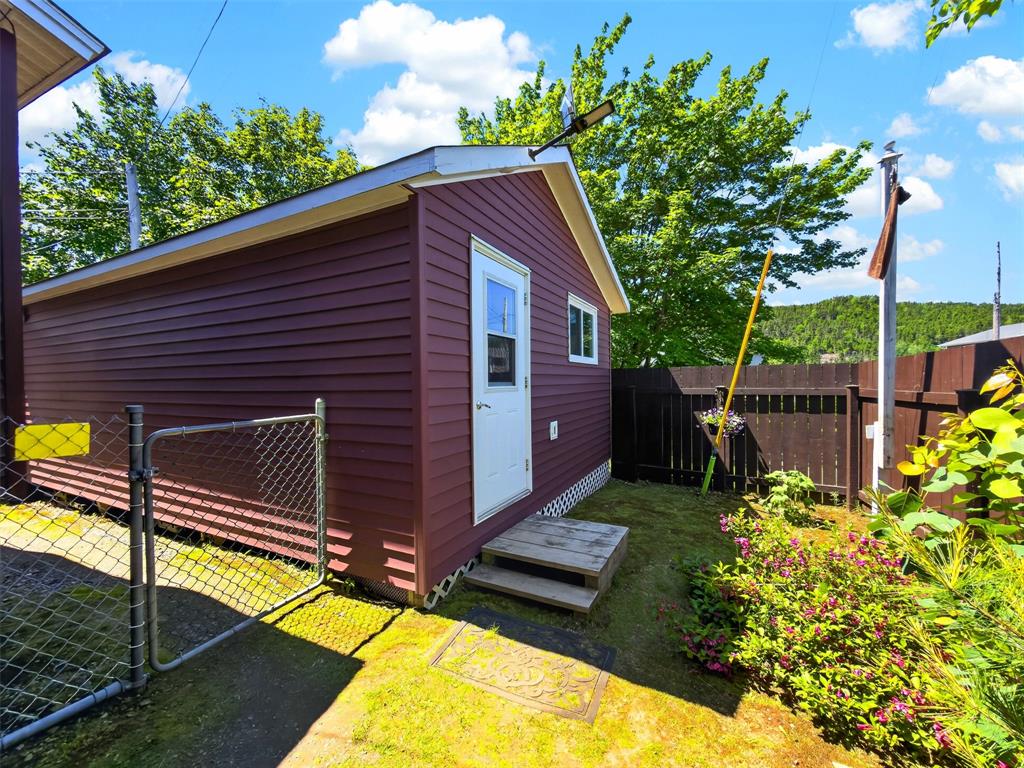 38 MAIN STREET, HICKMAN'S HARBOUR, Newfoundland, Canada A0C 1P0, ,1 BathroomBathrooms,Residential,For Sale,MAIN STREET,6355