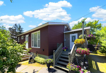 38 MAIN STREET, HICKMAN'S HARBOUR, Newfoundland, Canada A0C 1P0, ,1 BathroomBathrooms,Residential,For Sale,MAIN STREET,6355 38 MAIN STREET, HICKMAN'S HARBOUR, Newfoundland, Canada A0C 1P0, ,1 BathroomBathrooms,Residential,For Sale,MAIN STREET,6355