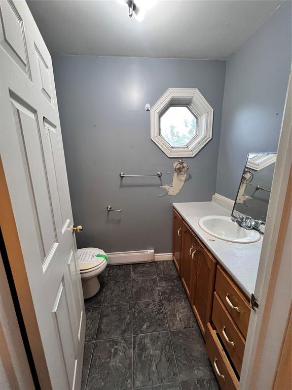 4 MORLEY DRIVE, PLACENTIA, Newfoundland, Canada A0B 2Y0, ,2 BathroomsBathrooms,Residential,For Sale,MORLEY DRIVE,6363
