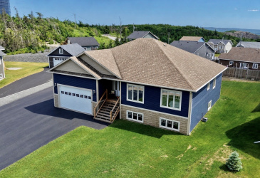 69 SUNSET DRIVE, CLARENVILLE, Newfoundland, Canada A5A 0A7, ,2 BathroomsBathrooms,Residential,For Sale,SUNSET DRIVE,6365