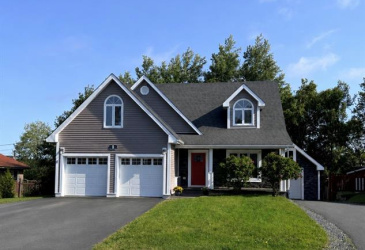 1 WHITE ROSE PLACE, CLARENVILLE, Newfoundland, Canada A5A 2B4, ,3 BathroomsBathrooms,Residential,For Sale,WHITE ROSE PLACE,6366