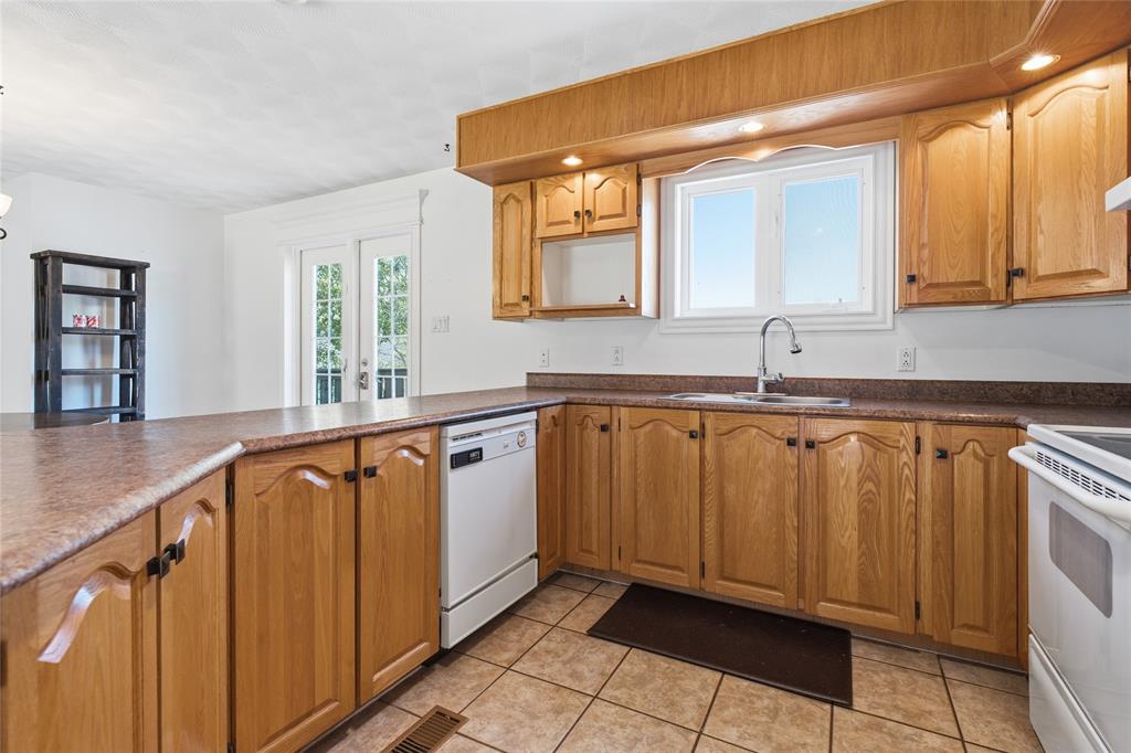 2 CLEARVIEW DRIVE, BURIN, Newfoundland, Canada A0E 1E0, ,1 BathroomBathrooms,Residential,For Sale,CLEARVIEW DRIVE,6369