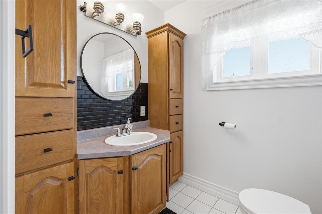 2 CLEARVIEW DRIVE, BURIN, Newfoundland, Canada A0E 1E0, ,1 BathroomBathrooms,Residential,For Sale,CLEARVIEW DRIVE,6369