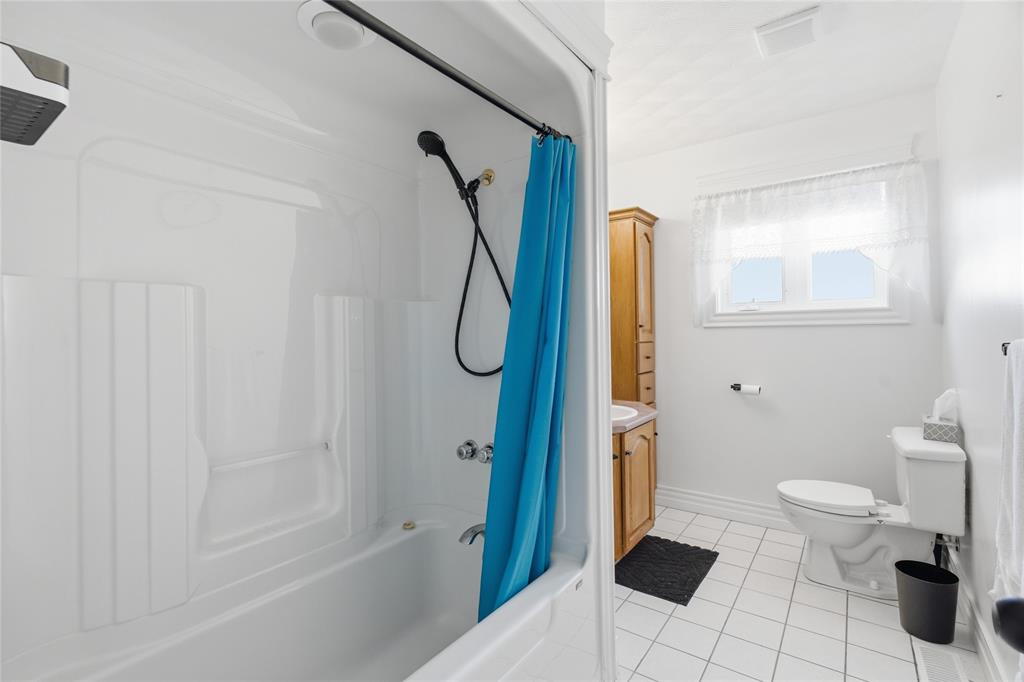 2 CLEARVIEW DRIVE, BURIN, Newfoundland, Canada A0E 1E0, ,1 BathroomBathrooms,Residential,For Sale,CLEARVIEW DRIVE,6369